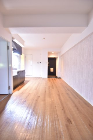 大阪市都島区中野町１丁目の賃貸マンションの居間・リビング