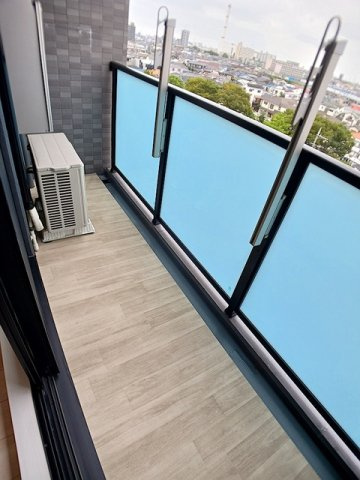 シエロ西竹の塚のバルコニー
