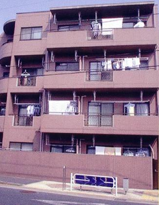 ファミール小島の外観