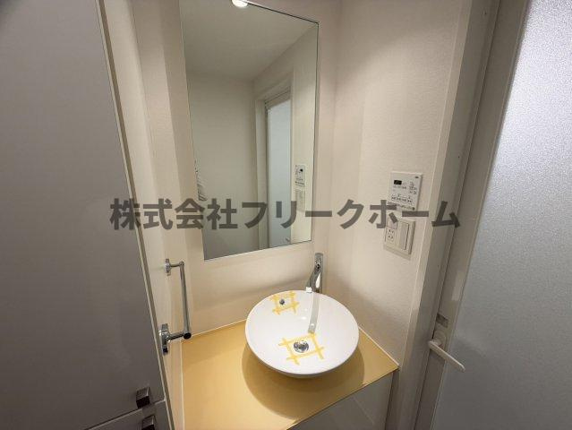 小金井市本町４丁目の賃貸マンションのトイレ