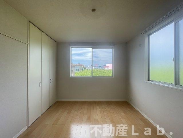 ガーデンコート　Ⅲ棟の洋室|※同一建物１階のお写真です。