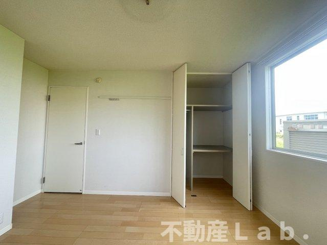 ガーデンコート　Ⅲ棟の洋室|※同一建物１階のお写真です。
