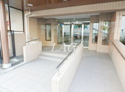 【エントランス】 | ルミエールドゥ加平 | エントランスです。