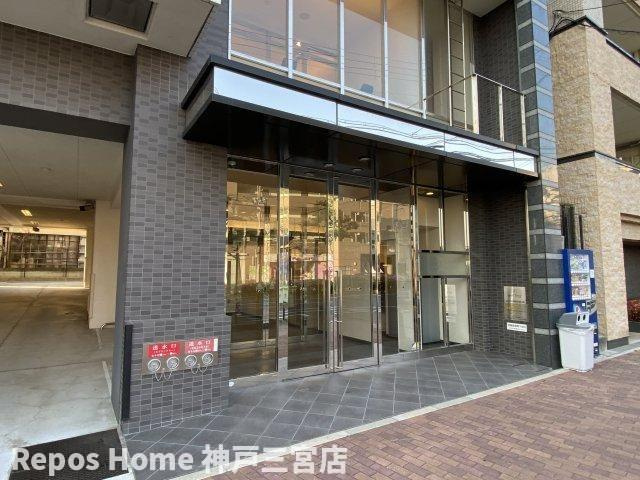エステムコート神戸県庁前IVグランディオのエントランス