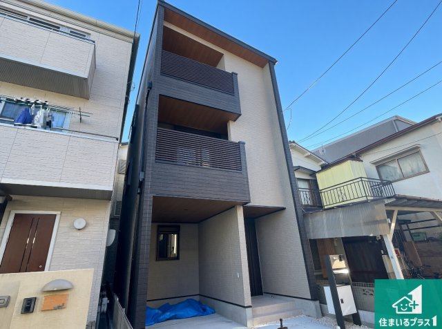 ■摂津市別府　第1期　新築一戸建ての外観|安心の10年保証！外観を美しく保ち、雨水で汚れを落とします！気になることがありましたら、お気軽にお問い合わせください！