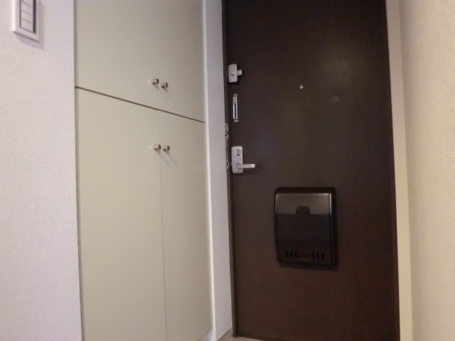 ＫＩＫＵＮＡ　ＨＯＵＳＥ　６７１１の玄関|玄関