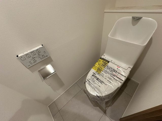 東大島ファミールハイツ２号館のトイレ|東大島ファミールハイツ２号館：ウォシュレット機能付きトイレです！