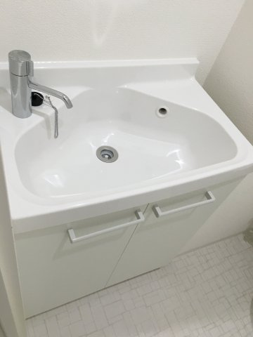 ひがしレジデンスの洗面所|トイレの手洗いボウル