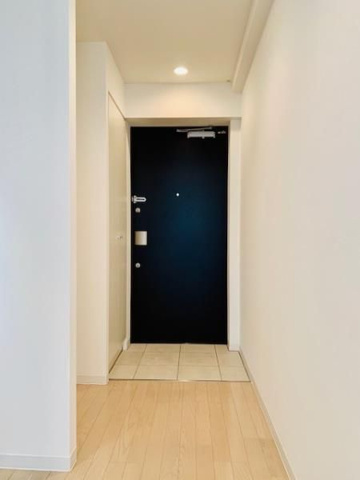 Ｂｒｉｌｌｉａ　ｉｓｔ　北沢ＫＥＹＡＫＩの玄関|※他号室の参考写真です。