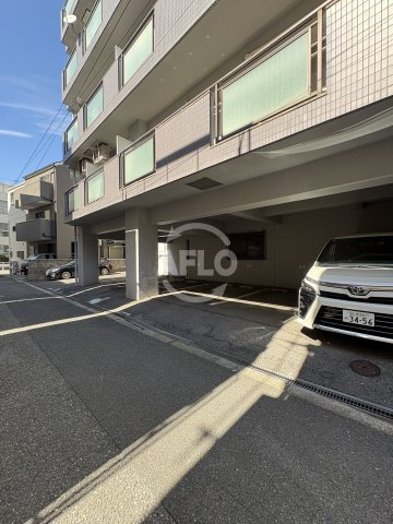 アビタシオン九条の駐車場|アビタシオン九条　駐車場