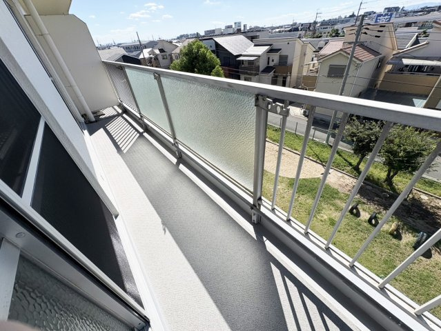 日商岩井高槻マンションのバルコニー|西側バルコニーです。