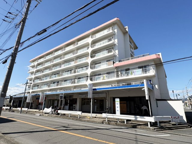 日商岩井高槻マンションの外観|建物外観を気になさる方へ、見た目の良い物件です。

