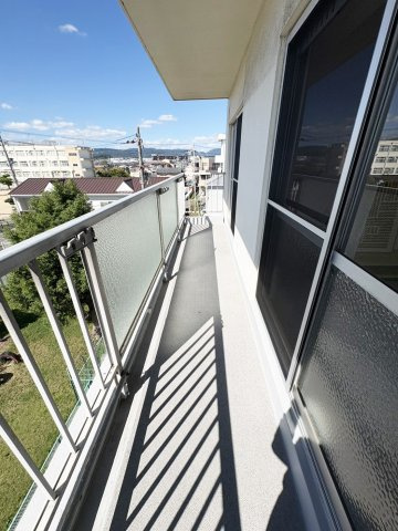 日商岩井高槻マンションのバルコニー|西側バルコニーです。