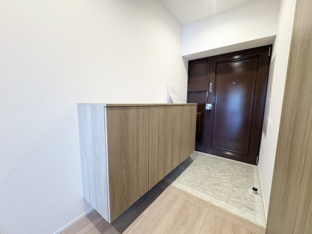 日商岩井高槻マンションの玄関