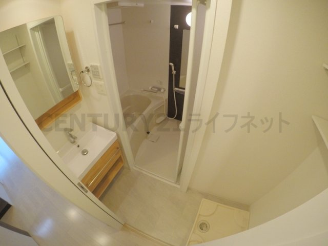 【洗面所】 | セレニテ江坂ルフレ