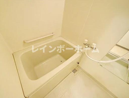オアシス２０００の浴室
