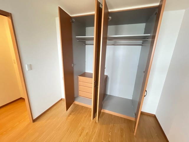 アバンサールの寝室