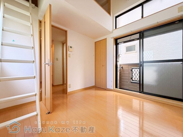 【居間・リビング】 | アソシア堀田【名古屋市賃貸・ロフト付】