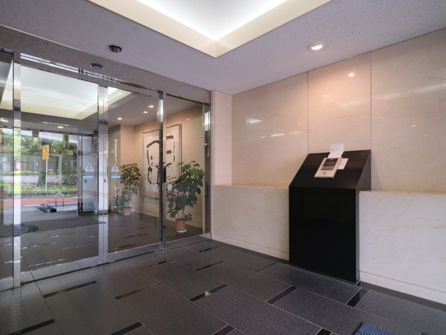 ヴェラハイツ竹の塚のエントランス|ヴェラハイツ竹の塚：オートロック付きマンションです！