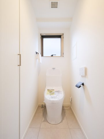 ヴェラハイツ竹の塚のトイレ|ヴェラハイツ竹の塚：ウォシュレット機能付きトイレです！