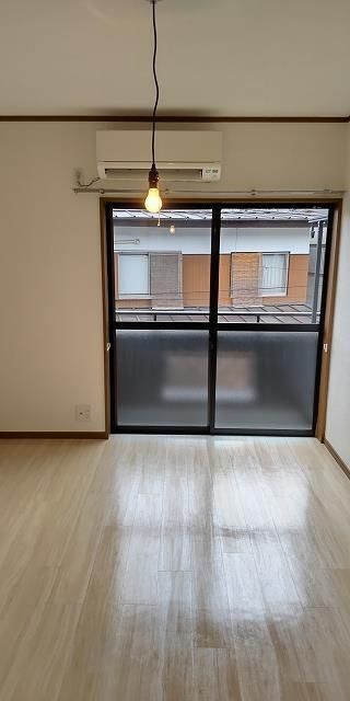 メゾンドテイクの居間・リビング