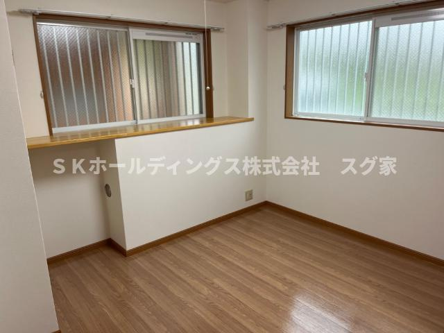 明和マンションⅠの寝室|北側洋室