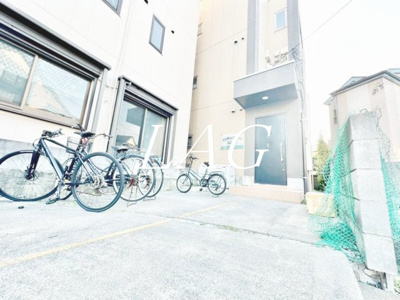 【エントランス】 | スラクストンパートⅠ | エントランスです。