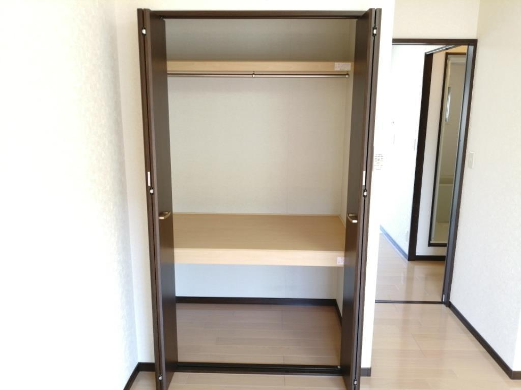 青葉ハイツの収納