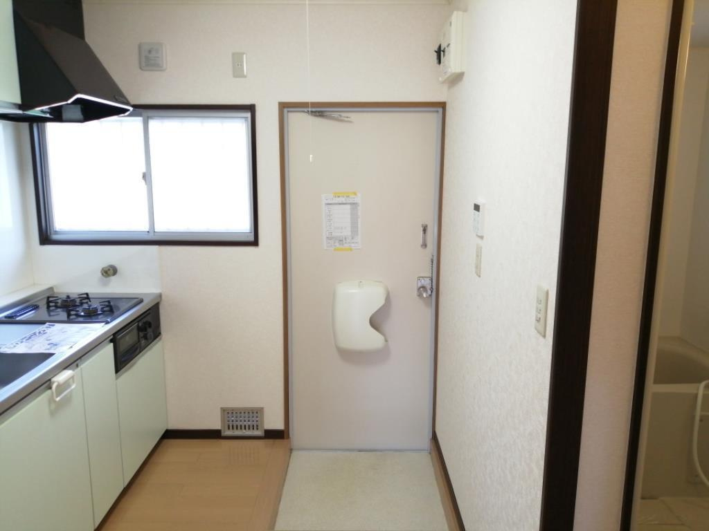 青葉ハイツの玄関