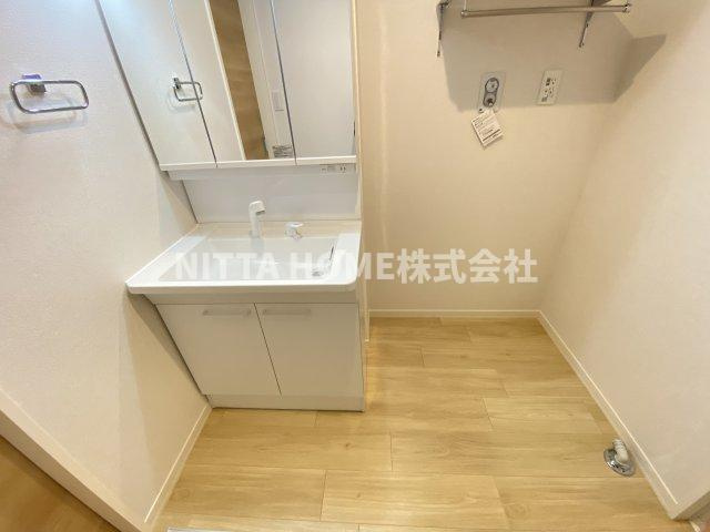 シャーメゾン　Ｋｅｙ　Ｌｕｃｋの洗面所|室内洗濯機置場になります◇