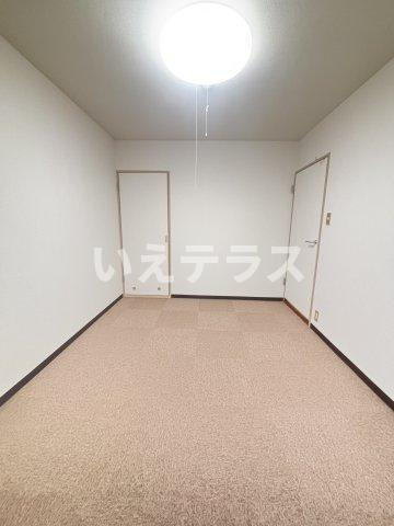 サングレイス山手館の居間・リビング