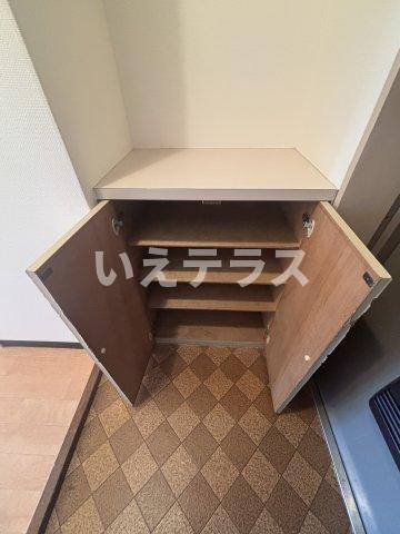 サングレイス山手館の収納
