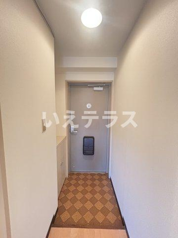 サングレイス山手館の玄関