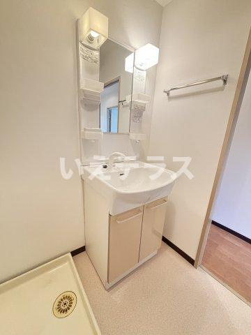 サングレイス山手館の洗面所