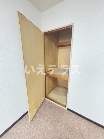 サングレイス山手館の収納