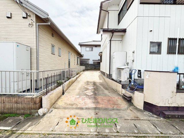 古河市三杉町２丁目　中古一戸建ての駐車場|2026/10/06　撮影