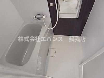 【浴室】 | メゾン本千葉 | 落ち着いた空間のお風呂です