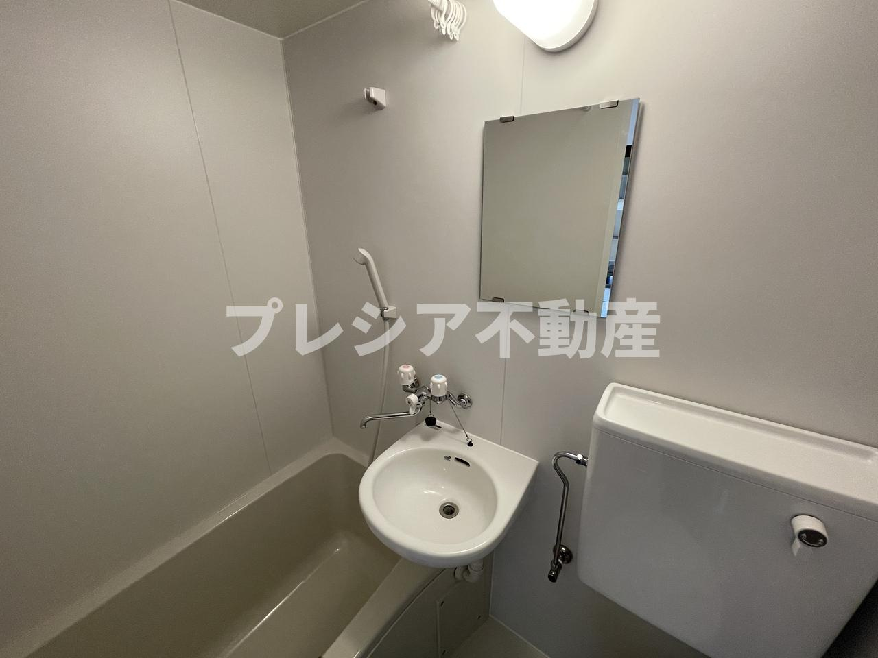 レジデンシア甲子園口の洗面所