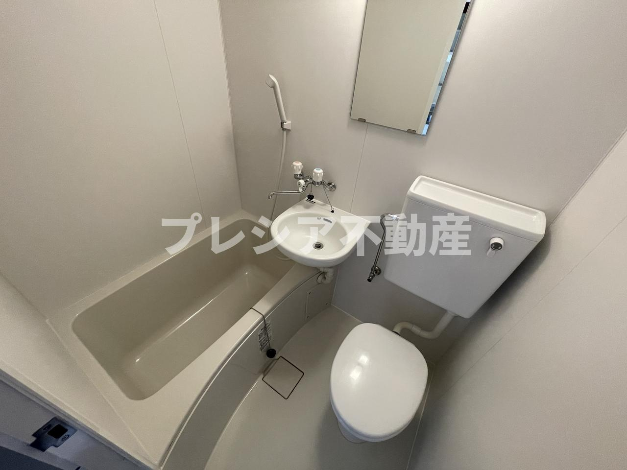 レジデンシア甲子園口の浴室