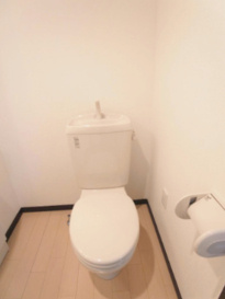 Fragrance　Windのトイレ|※同物件他部屋の参考写真です。