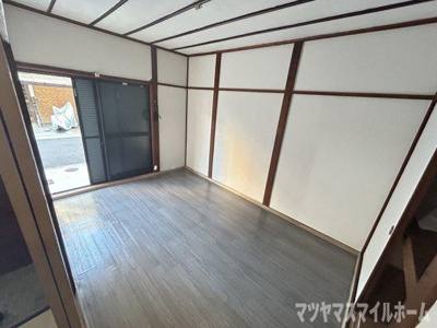 【居間・リビング】 | 三島1丁目戸建賃貸