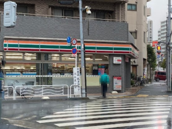 FLAT474ビルの周辺