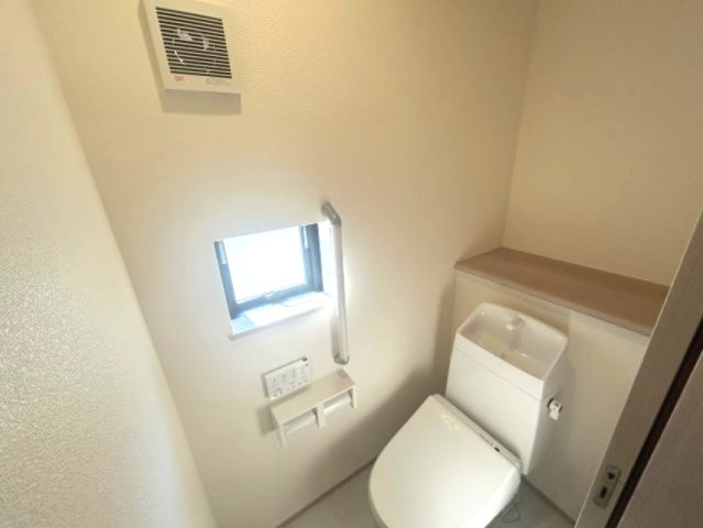【仲介手数料無料】ふじみ野市福岡中央2期のトイレ