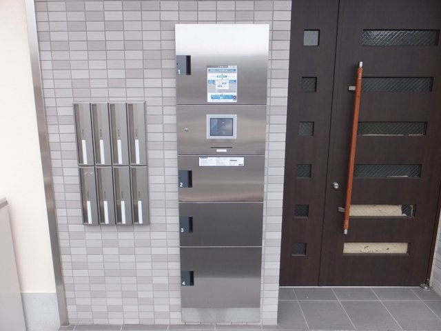 シャテーヌⅡのエントランス