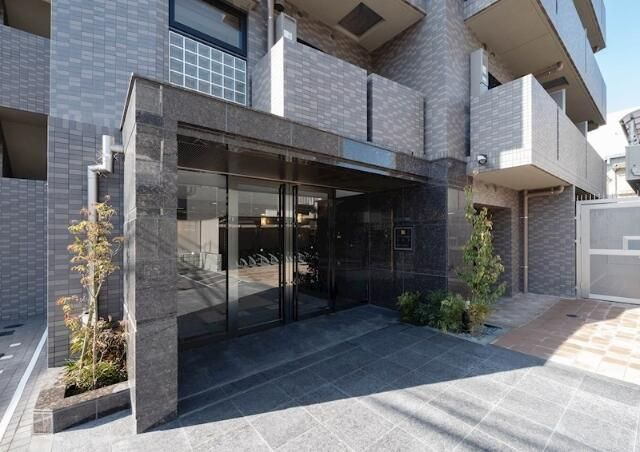 ルーブル中板橋伍番館のエントランス