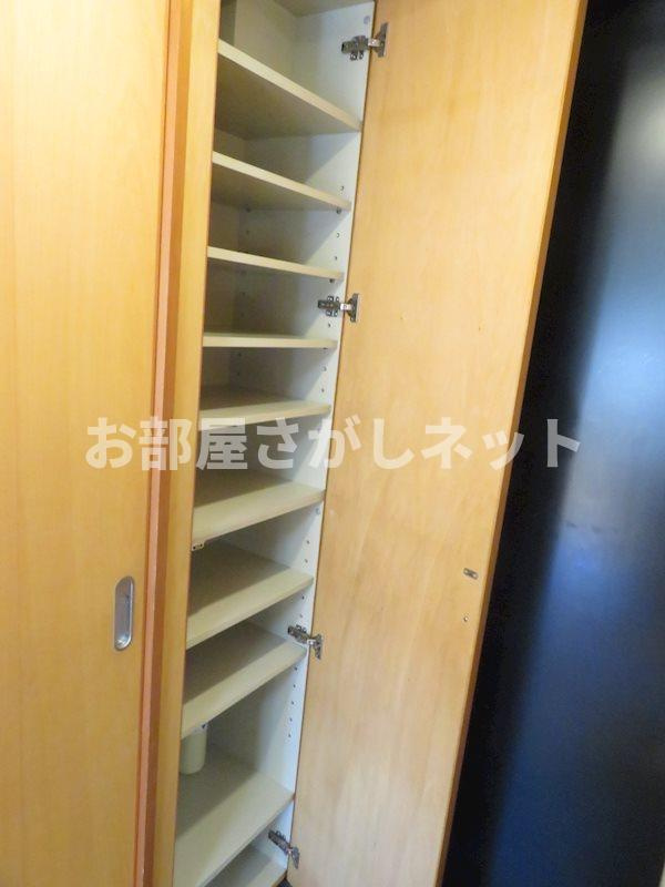 華姿ビル【おとり物件なし】の収納
