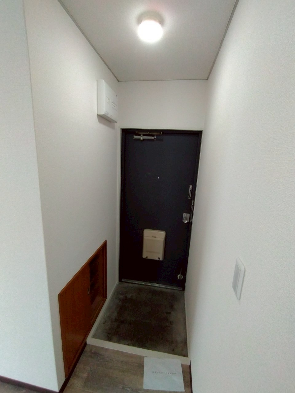 北園マンションの玄関