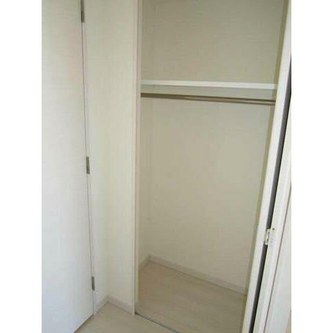 横浜市中区富士見町の賃貸マンションの収納