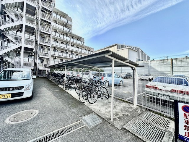 パークハイツ湘南辻堂の駐輪場