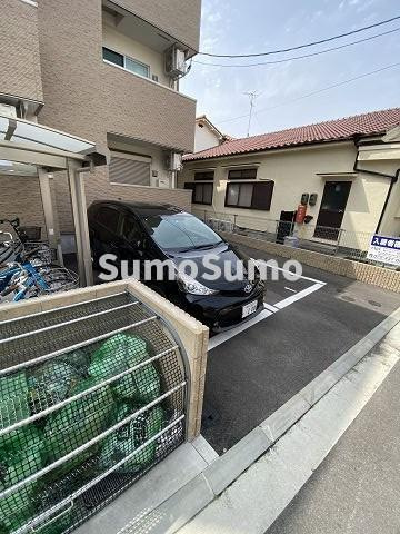 フジパレス塚口本町Ⅰ番館の駐車場